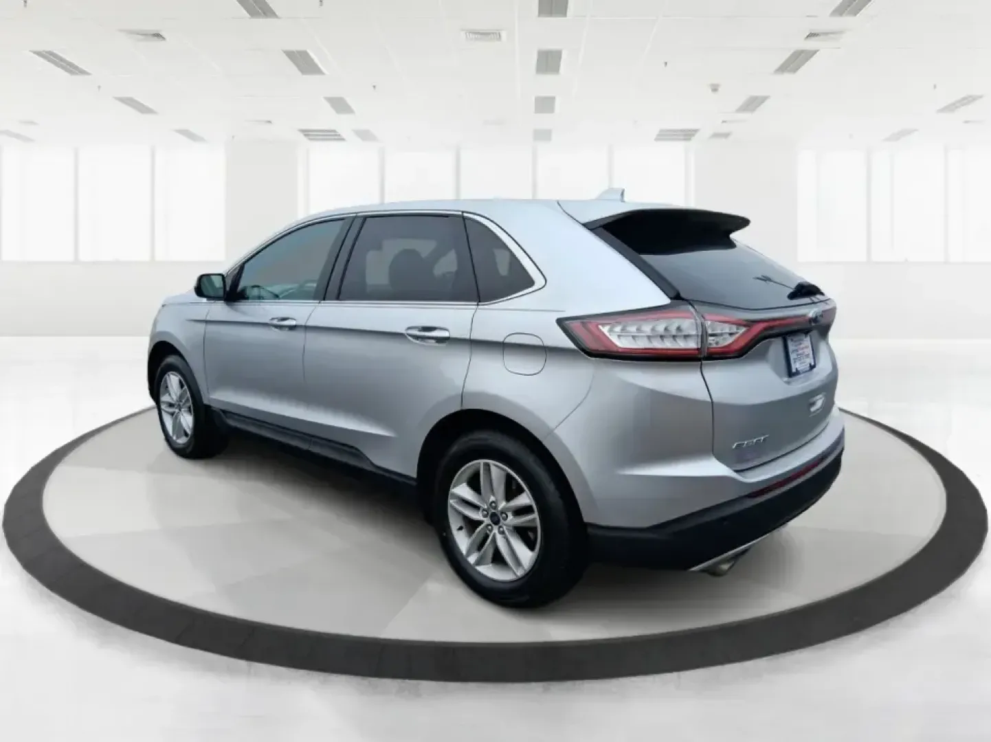 2018 Ford Edge SEL (2FMPK4J95JB) with an 2.0L L4 DOHC 16V engine, 6A transmission, located at 8750 N County Rd 25A, Piqua, OH, 45356, (937) 908-9800, 40.164391, -84.232513 - Load up the family, point the hood toward a weekend getaway, and enjoy the confident, all-weather versatility that makes an SUV the go-to choice in Ohio-this 2018 Ford Edge SEL is built for real life, from school runs and grocery trips to road trips out toward Indian Lake or a day exploring downtown - Photo#4