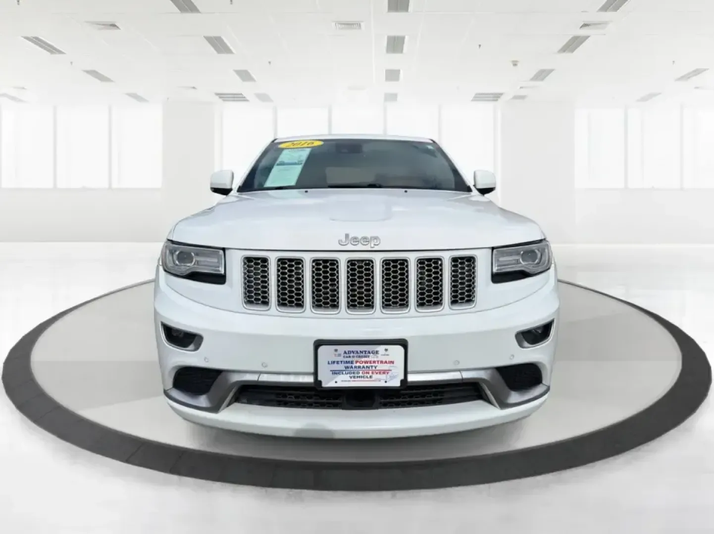 2016 Jeep Grand Cherokee Summit (1C4RJFJGXGC) with an 3.6L V6 DOHC 24V engine, 8A transmission, located at 1184 Kauffman Ave, Fairborn, OH, 45324, (937) 908-9800, 39.807072, -84.030914 - Pack the cooler, load up the family, and point the hood toward your next weekend escape-this 2016 Jeep Grand Cherokee Summit 4WD is built for Ohio life, from daily commutes across town to road trips out toward Hocking Hills. With its confident SUV stance, upscale Summit trim, and go-anywhere capabil - Photo#7