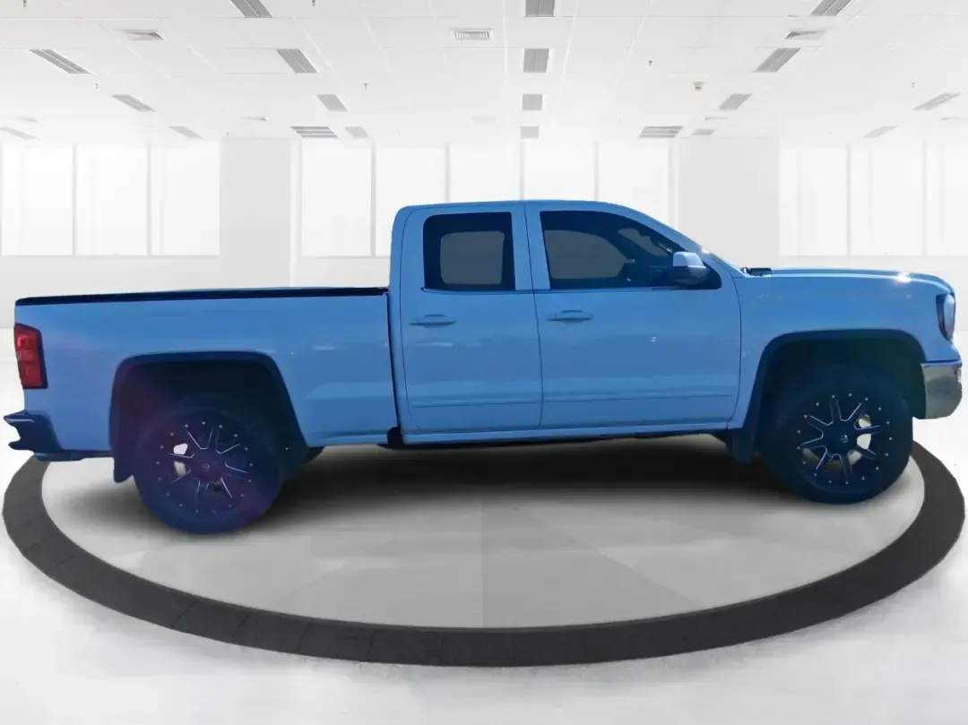 2016 GMC Sierra 1500 SLE (1GTV2MEC8GZ) with an EcoTec3 4.3L V-6 gasoline direct injection engine, 6A transmission, located at 1230 East Main St, Xenia, OH, 45385, (937) 908-9800, 39.688026, -83.910172 - Need a truck that can handle Midwest weather, weekend projects, and that long stretch down I75 without breaking a sweat? This **2016 GMC Sierra 1500 SLE Double Cab 4WD** is built for real life in Moraine-whether you're hauling gear to a job site, towing the boat for a day near **Carillon Historical - Photo#1