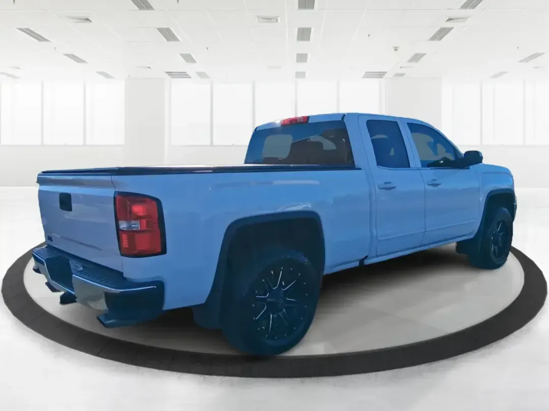 2016 GMC Sierra 1500 SLE (1GTV2MEC8GZ) with an EcoTec3 4.3L V-6 gasoline direct injection engine, 6A transmission, located at 1230 East Main St, Xenia, OH, 45385, (937) 908-9800, 39.688026, -83.910172 - Need a truck that can handle Midwest weather, weekend projects, and that long stretch down I75 without breaking a sweat? This **2016 GMC Sierra 1500 SLE Double Cab 4WD** is built for real life in Moraine-whether you're hauling gear to a job site, towing the boat for a day near **Carillon Historical - Photo#2