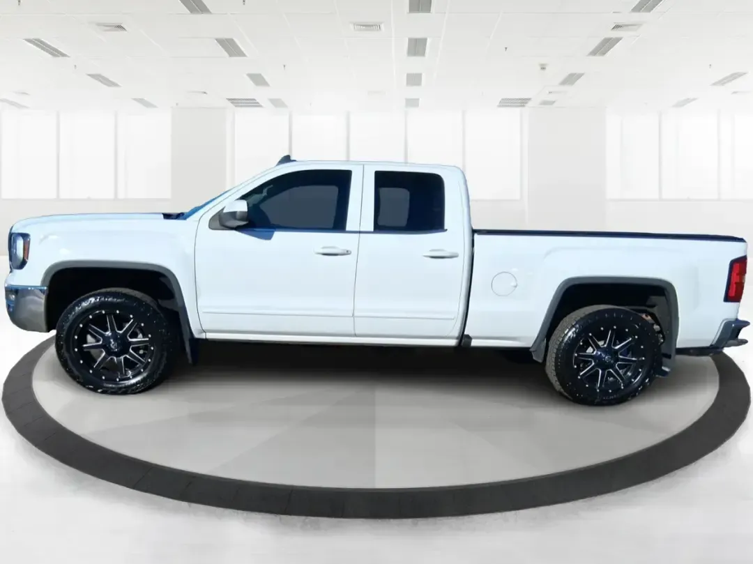 2016 GMC Sierra 1500 SLE (1GTV2MEC8GZ) with an EcoTec3 4.3L V-6 gasoline direct injection engine, 6A transmission, located at 1230 East Main St, Xenia, OH, 45385, (937) 908-9800, 39.688026, -83.910172 - Need a truck that can handle Midwest weather, weekend projects, and that long stretch down I75 without breaking a sweat? This **2016 GMC Sierra 1500 SLE Double Cab 4WD** is built for real life in Moraine-whether you're hauling gear to a job site, towing the boat for a day near **Carillon Historical - Photo#5