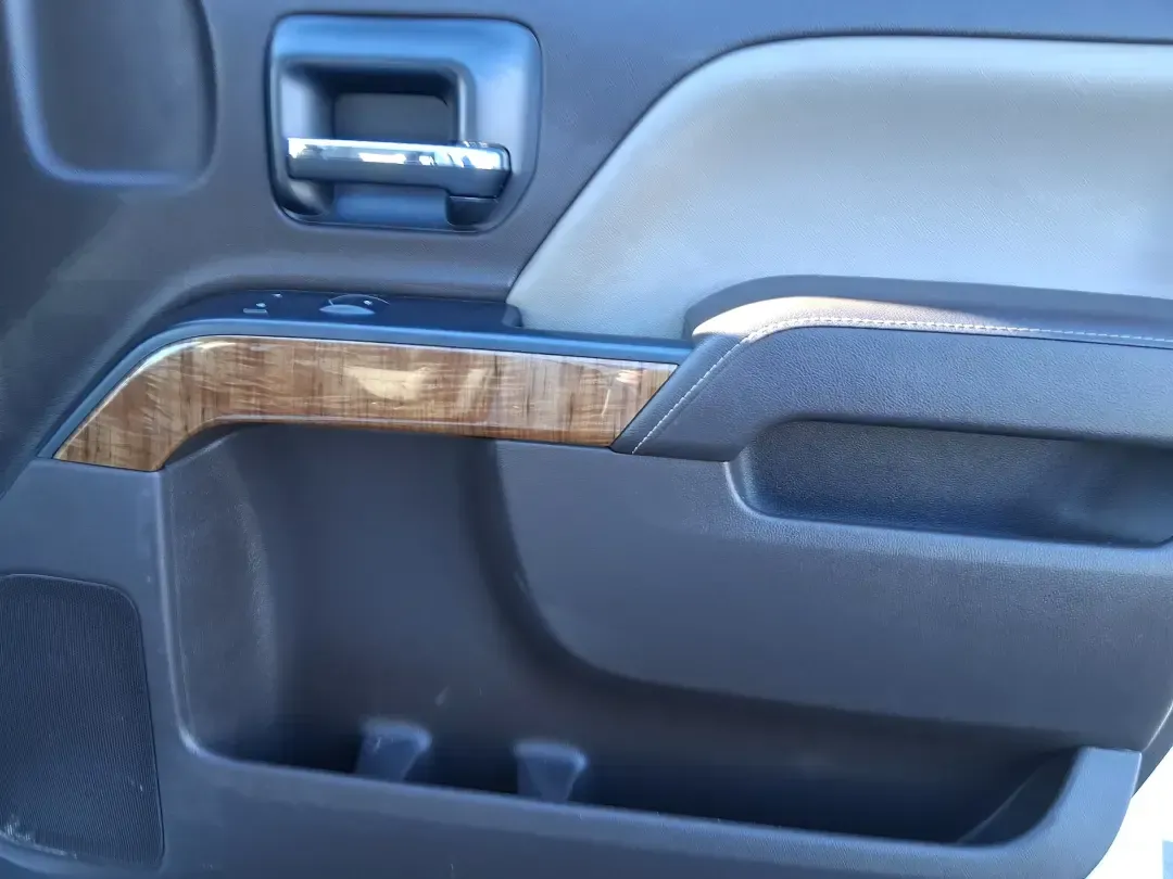 2016 GMC Sierra 1500 SLE (1GTV2MEC8GZ) with an EcoTec3 4.3L V-6 gasoline direct injection engine, 6A transmission, located at 1230 East Main St, Xenia, OH, 45385, (937) 908-9800, 39.688026, -83.910172 - Need a truck that can handle Midwest weather, weekend projects, and that long stretch down I75 without breaking a sweat? This **2016 GMC Sierra 1500 SLE Double Cab 4WD** is built for real life in Moraine-whether you're hauling gear to a job site, towing the boat for a day near **Carillon Historical - Photo#19