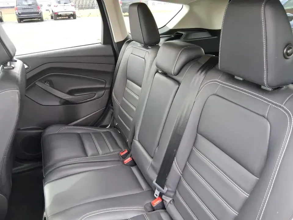 2019 Ford Escape SEL (1FMCU9HD7KU) with an 1.5L L4 DOHC 16V engine, 6A transmission, located at 1230 East Main St, Xenia, OH, 45385, (937) 908-9800, 39.688026, -83.910172 - Weekend road trips to John Bryan State Park, daily commutes down US-35, or the school-and-sports shuffle around Greene County-this 2019 Ford Escape SEL is the kind of compact SUV that fits real life in Xenia, Ohio. With confident AWD capability, a comfortable cabin, and practical cargo space, it's a - Photo#9