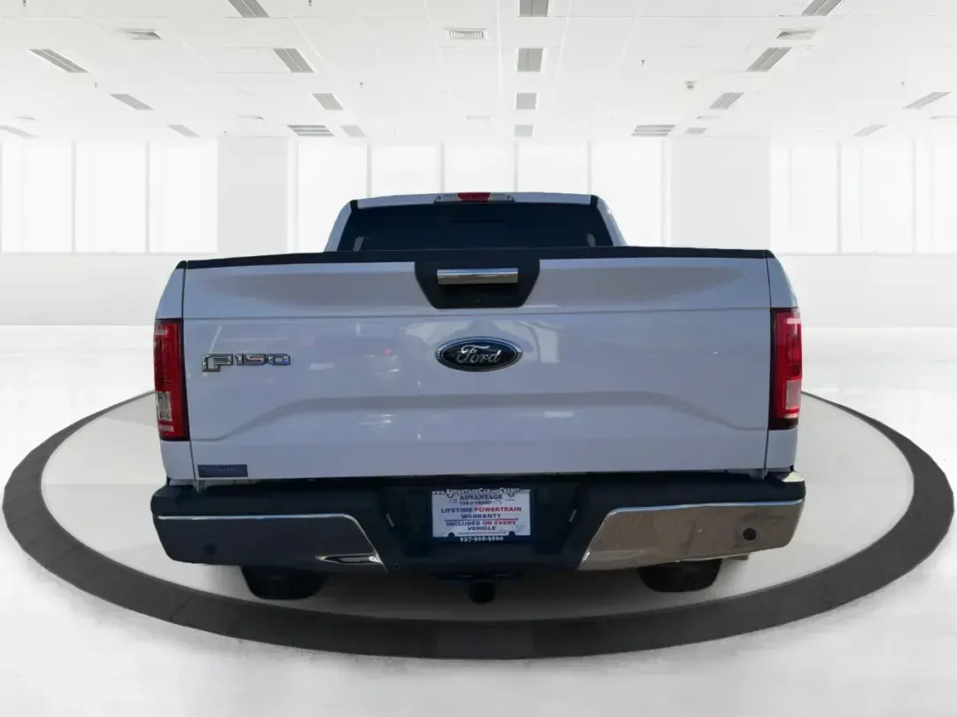 2015 Ford F-150 XLT (1FTEW1EP2FK) with an 2.7L V6 DOHC 24V engine, 6-Speed Automatic transmission, located at 1230 East Main St, Xenia, OH, 45385, (937) 908-9800, 39.688026, -83.910172 - Picture your next weekend: the bed loaded for a Greene County lake day, the family comfortable in a roomy Crew Cab, and 4WD ready when the weather turns on I35 or you decide to explore back roads outside Xenia. This 2015 Ford F-150 XLT is built for real life-work, play, towing, and everyday errands- - Photo#3