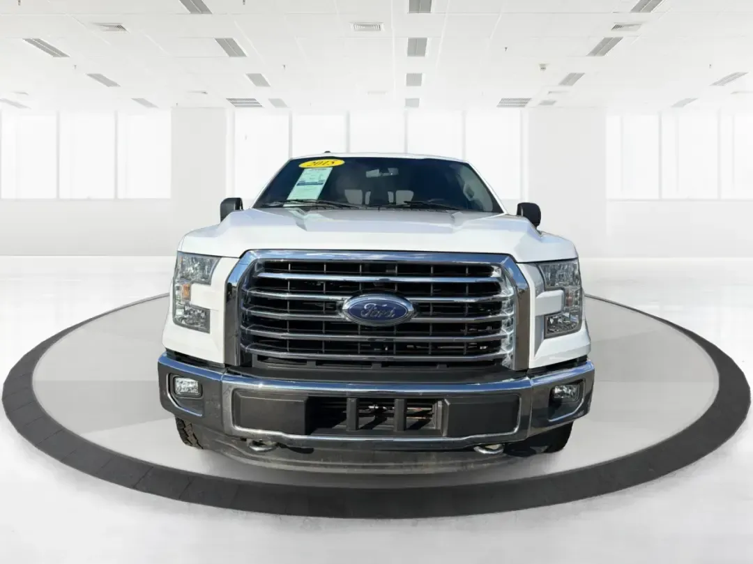 2015 Ford F-150 XLT (1FTEW1EP2FK) with an 2.7L V6 DOHC 24V engine, 6-Speed Automatic transmission, located at 1230 East Main St, Xenia, OH, 45385, (937) 908-9800, 39.688026, -83.910172 - Picture your next weekend: the bed loaded for a Greene County lake day, the family comfortable in a roomy Crew Cab, and 4WD ready when the weather turns on I35 or you decide to explore back roads outside Xenia. This 2015 Ford F-150 XLT is built for real life-work, play, towing, and everyday errands- - Photo#7