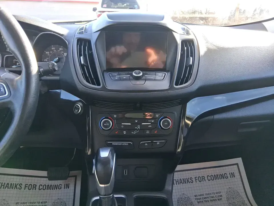 2019 Ford Escape SE (1FMCU0GD6KU) with an 1.5L L4 DOHC 16V engine, 6A transmission, located at 401 Woodman Dr, Riverside, OH, 45431, (937) 908-9800, 39.760899, -84.123421 - Need a dependable SUV for long commutes down I-675, quick school drop-offs, and weekend getaways to Carillon Historical Park or a day at the National Museum of the U.S. Air Force? This 2019 Ford Escape SE in Agate Black Metallic is built for real-life driving in and around Riverside, Ohio-comfortabl - Photo#13