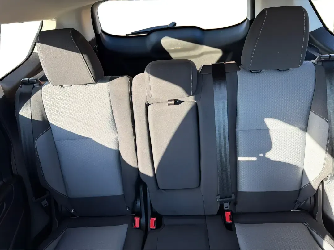 2018 Ford Escape SE (1FMCU9GD4JU) with an 1.5L L4 DOHC 16V engine, 6A transmission, located at 880 E. National Road, Vandalia, OH, 45377, (937) 908-9800, 39.891918, -84.183594 - Picture your next Ohio weekend: loading up the kids for a splash at Splash Xenia, cruising out to John Bryan State Park for a hike, or tackling a snowy morning commute from Beavercreek to downtown Dayton with confidence. This 2018 Ford Escape SE in Blue Metallic is the kind of compact SUV that fits - Photo#14