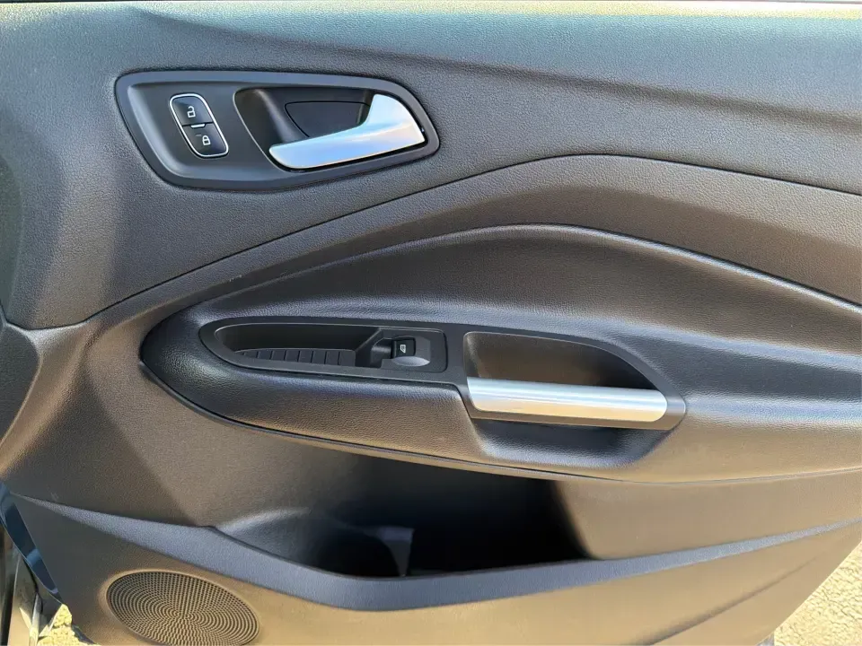 2018 Ford Escape SE (1FMCU9GD4JU) with an 1.5L L4 DOHC 16V engine, 6A transmission, located at 880 E. National Road, Vandalia, OH, 45377, (937) 908-9800, 39.891918, -84.183594 - Picture your next Ohio weekend: loading up the kids for a splash at Splash Xenia, cruising out to John Bryan State Park for a hike, or tackling a snowy morning commute from Beavercreek to downtown Dayton with confidence. This 2018 Ford Escape SE in Blue Metallic is the kind of compact SUV that fits - Photo#20