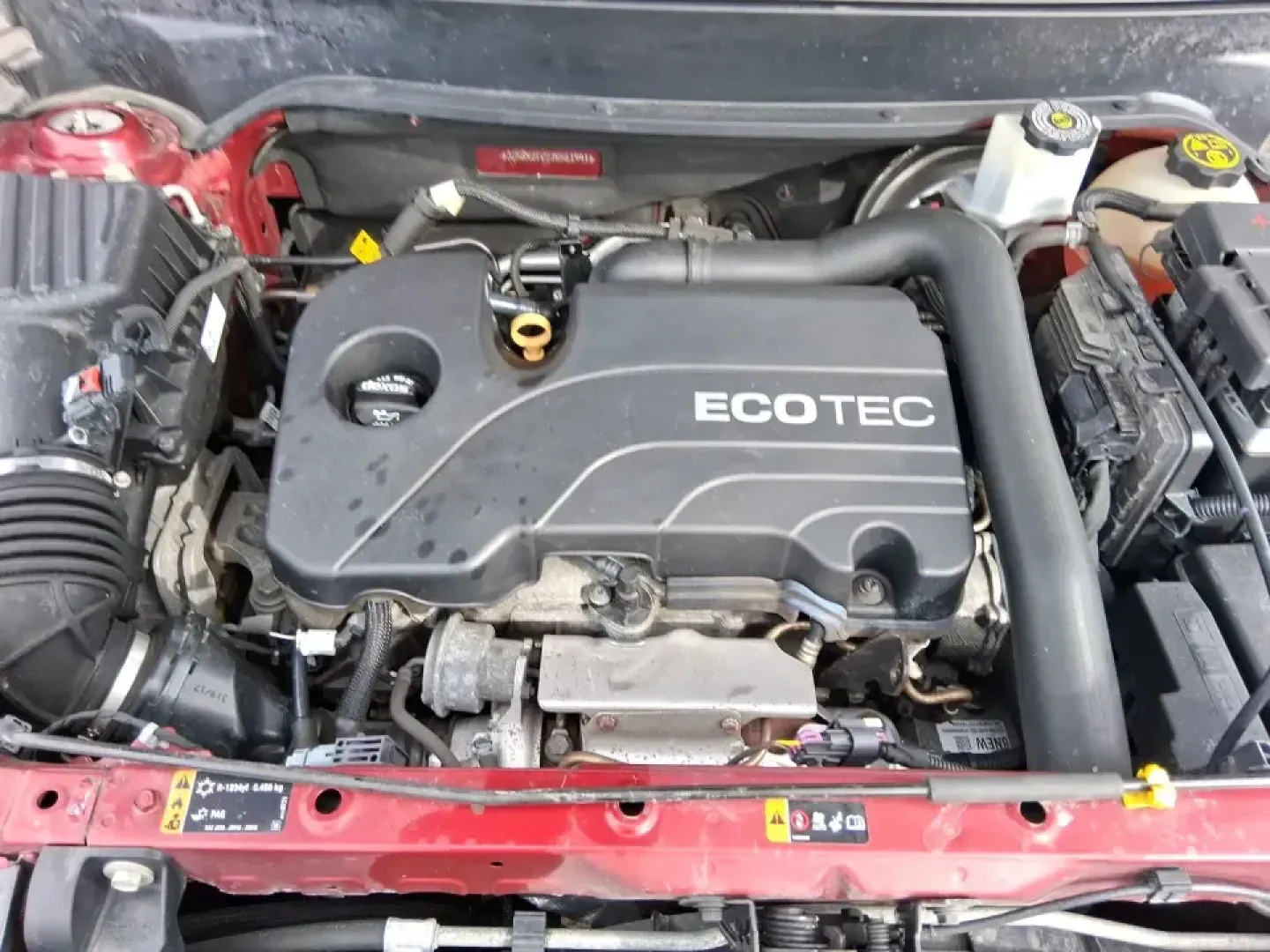 2018 Chevrolet Equinox LT (3GNAXJEV2JS) with an 1.5L I-4 gasoline direct injection engine, 6A transmission, located at 1099 N County Rd 25A, Troy, OH, 45373, (937) 908-9800, 40.057079, -84.212883 - Picture your next week: an easy school drop-off, a comfortable commute down I75, and a weekend road trip to Charleston Falls Preserve-all in one SUV that's sized for real life. This 2018 Chevrolet Equinox LT in head-turning Cajun Red Tintcoat is built for busy families, commuters, and budget-conscio - Photo#11