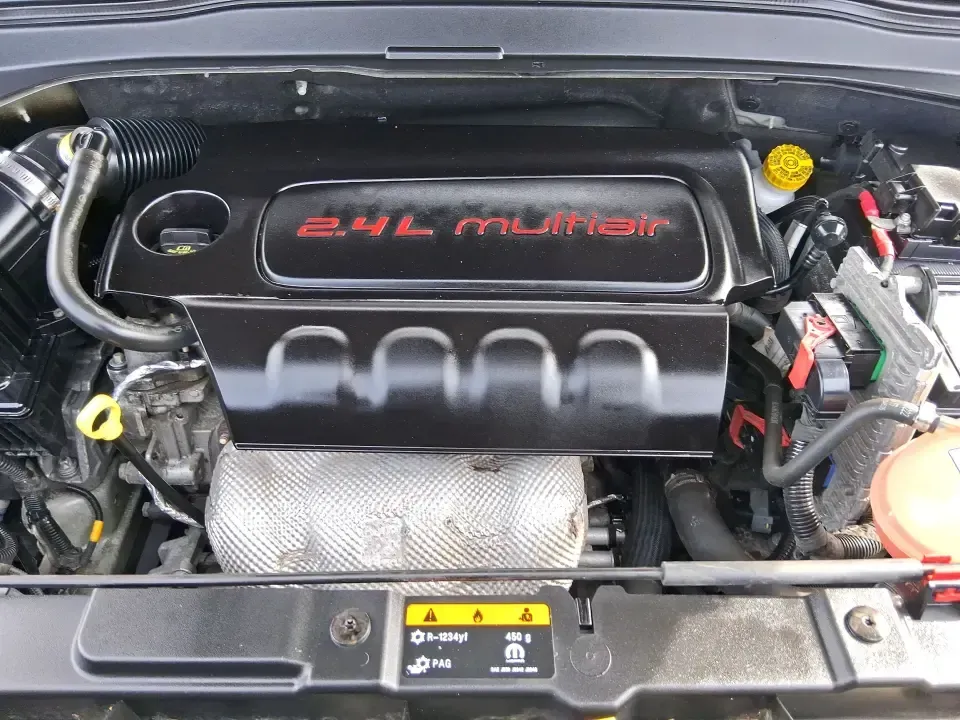 2017 Jeep Renegade Latitude 4x4 (ZACCJBBB3HP) with an 2.4L L4 DOHC 16V engine, 6M transmission, located at 1099 N County Rd 25A, Troy, OH, 45373, (937) 908-9800, 40.057079, -84.212883 - Weekend adventures don't have to wait for perfect credit. If you want a compact SUV that's easy to park for daily errands, confident in Ohio weather, and ready for a quick getaway to Indian Lake or a scenic drive through Miami County backroads, this **2017 Jeep Renegade Latitude 4x4** is built for r - Photo#11