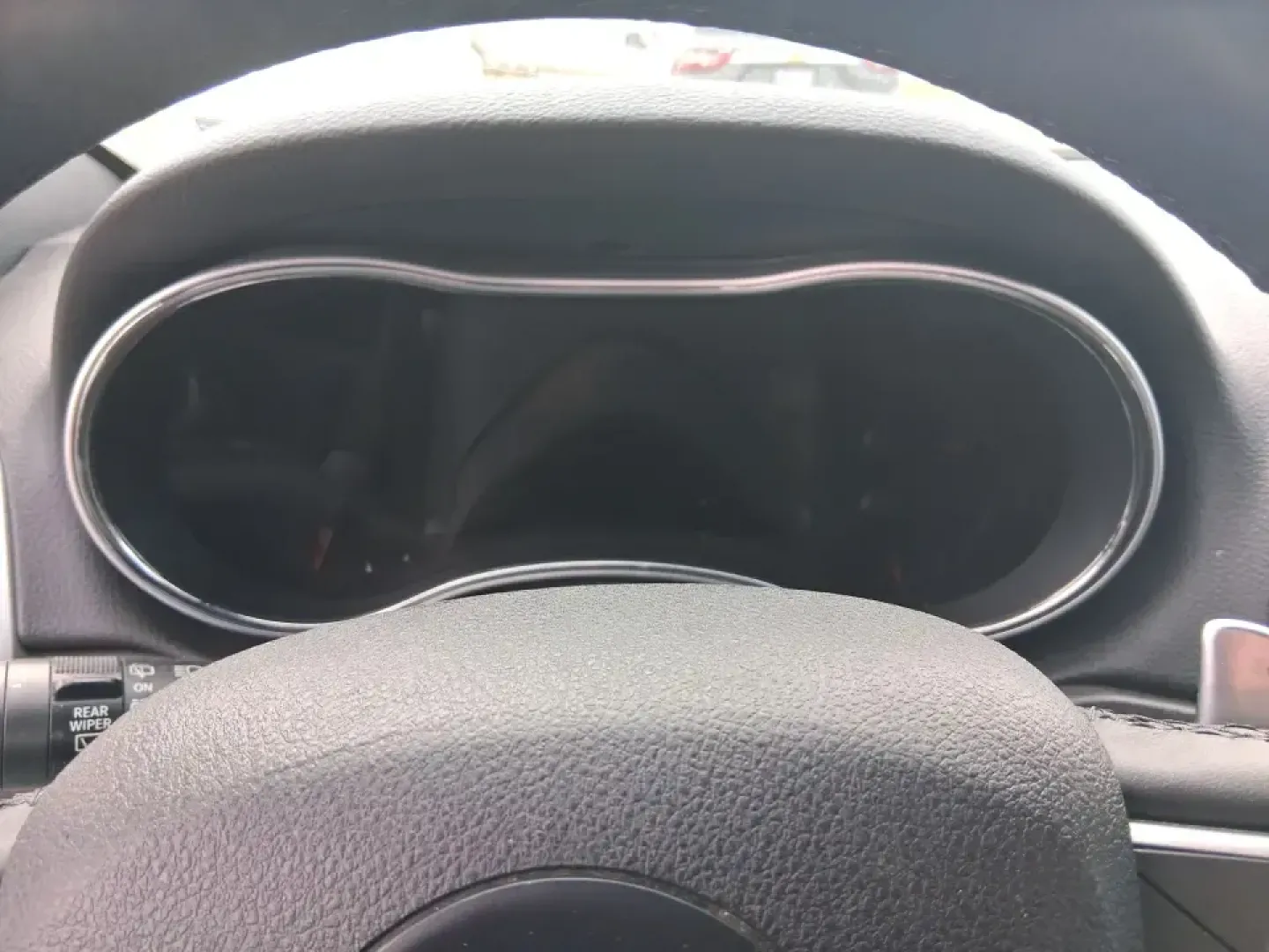 2015 Jeep Grand Cherokee Altitude (1C4RJFAG9FC) with an 3.6L V-6 DOHC engine, 8-Speed Automatic transmission, located at 1099 N County Rd 25A, Troy, OH, 45373, (937) 908-9800, 40.057079, -84.212883 - Weekend getaways to Hocking Hills, snowy school runs, or a confident daily commute up I75 feel easier when your SUV is built for real Ohio weather and real-life schedules. This 2015 Jeep Grand Cherokee Altitude in Bright White Clearcoat is the kind of capable, comfortable SUV that fits busy families - Photo#15