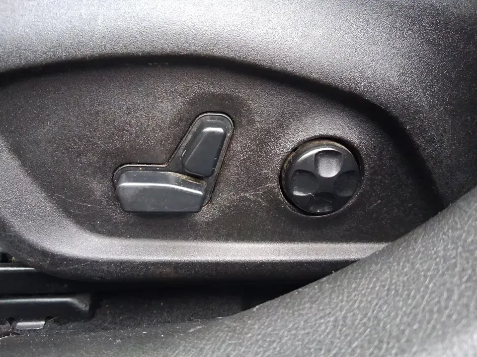 2016 Jeep Renegade Trailhawk (ZACCJBCT5GP) with an Tigershark MultiAir 2.4L I-4 variable valve contro engine, 9A transmission, located at 4508 South Dixie Dr, Moraine, OH, 45439, (937) 908-9800, 39.689976, -84.218452 - Weekend escapes, snowy commutes, and everyday errands feel easier when your crossover is ready for whatever Ohio throws your way. This **2016 Jeep Renegade Trailhawk** in eye-catching **Omaha Orange** is built for drivers who want real capability in a city-friendly size-perfect for exploring MetroPa - Photo#18