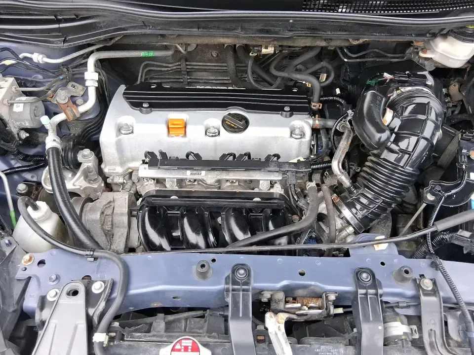 2013 Honda CR-V EX-L (2HKRM4H74DH) with an 2.4L I-4 DOHC engine, 5-Speed Automatic transmission, located at 1099 N County Rd 25A, Troy, OH, 45373, (937) 908-9800, 40.057079, -84.212883 - Picture your next weekend: a quick run up I75 for a Dayton Dragons game, a family trip to Treasure Island Park, or a snowy school-morning commute across Troy-without stressing about space, comfort, or traction. This 2013 Honda CRV EXL in Twilight Blue Metallic is the kind of do-it-all SUV that fits - Photo#11