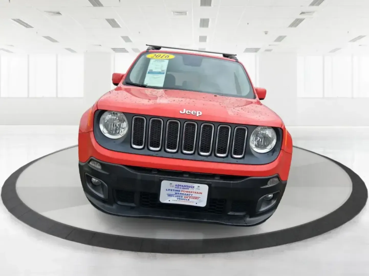 2016 Jeep Renegade Latitude (ZACCJBBT1GP) with an 2.4L L4 DOHC 16V engine, 6M transmission, located at 1184 Kauffman Ave, Fairborn, OH, 45324, (937) 908-9800, 39.807072, -84.030914 - Picture your next Ohio weekend: a quick commute from Fairborn to Wright-Patterson AFB during the week, then a spontaneous road trip to Yellow Springs or an afternoon exploring the trails near John Bryan State Park when the weather's perfect. This 2016 Jeep Renegade Latitude in bold Colorado Red is b - Photo#7