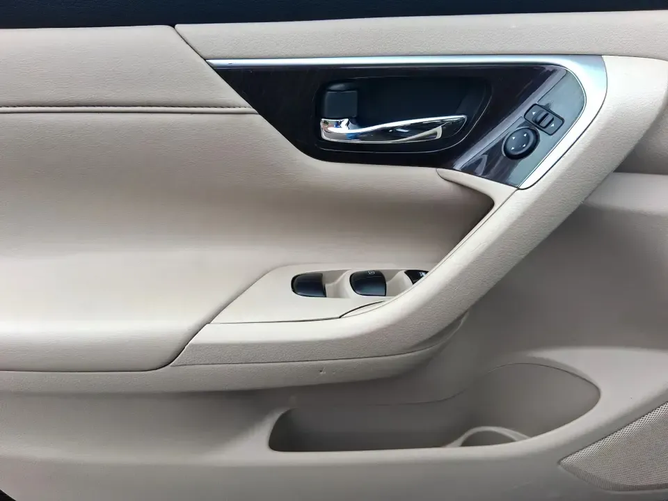 2015 Nissan Altima 2.5 S (1N4AL3APXFC) with an 2.5L I-4 DOHC engine, Continuously Variable Transmission transmission, located at 1184 Kauffman Ave, Fairborn, OH, 45324, (937) 908-9800, 39.807072, -84.030914 - Need a dependable daily driver for the I675 commute, WrightPatt runs, and quick weekend escapes to Yellow Springs? This 2015 Nissan Altima 2.5 S is built for real life in Fairborn-comfortable for long stretches on US35, easy to park around Downtown Fairborn, and efficient enough to keep your budget - Photo#18