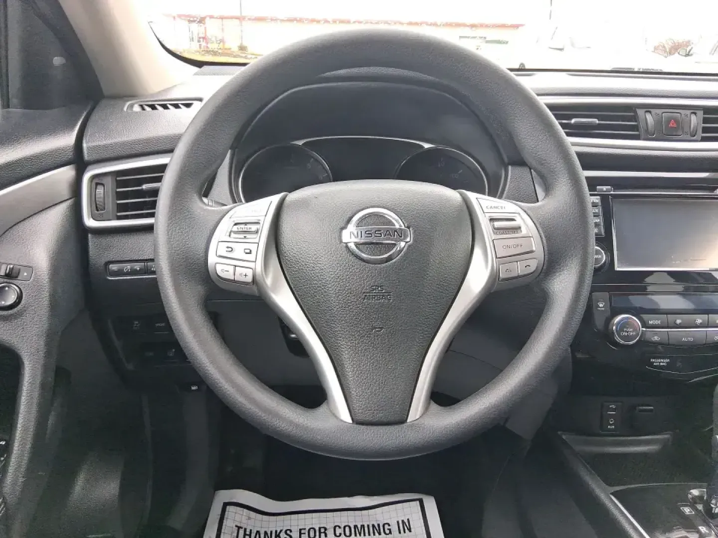 2016 Nissan Rogue SV (KNMAT2MV9GP) with an 2.5L I-4 DOHC engine, CVT transmission, located at 880 E. National Road, Vandalia, OH, 45377, (937) 908-9800, 39.891918, -84.183594 - Need a dependable SUV that fits real life in Vandalia-school drop-offs, long commutes to Dayton, and weekend getaways up I75-without the stress of traditional bank hurdles? This 2016 Nissan Rogue SV in Magnetic Black is a smart, versatile choice for busy families, frequent travelers, and budget-cons - Photo#17