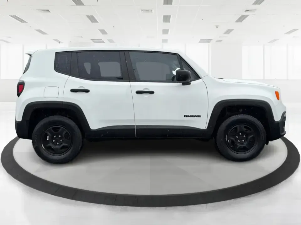 2018 Jeep Renegade Sport 4x4 (ZACCJBAB5JP) with an 2.4L L4 DOHC 16V engine, 6M transmission, located at 880 E. National Road, Vandalia, OH, 45377, (937) 908-9800, 39.891918, -84.183594 - Ready for weekend adventures at Englewood MetroPark, snowy commutes up I75, or a spontaneous road trip down U.S. Route 40? This 2018 Jeep Renegade Sport 4x4 is the kind of compact SUV that fits real life in Vandalia, OH-easy to park around town, confident when the weather turns, and versatile enough - Photo#1