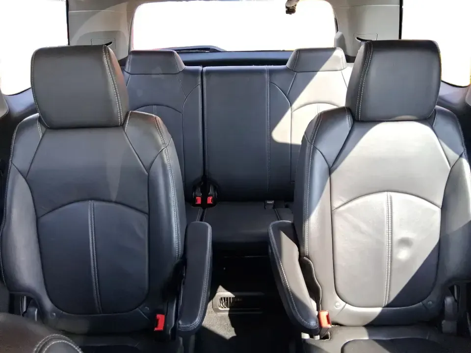 2017 GMC Acadia Base (1GKKVSKD1HJ) with an 3.6L V6 DOHC 24V engine, 6A transmission, located at 1951 S Dayton Lakeview Rd., New Carlisle, OH, 45344, (937) 908-9800, 39.890999, -84.050255 - Load up the family, point the hood toward I70, and make every mile feel easy in this 2017 GMC Acadia-an SUV that's built for real life in and around New Carlisle, Ohio. Whether you're doing school drop-offs, commuting toward Dayton, or planning a weekend run to Buck Creek State Park, this Acadia giv - Photo#14