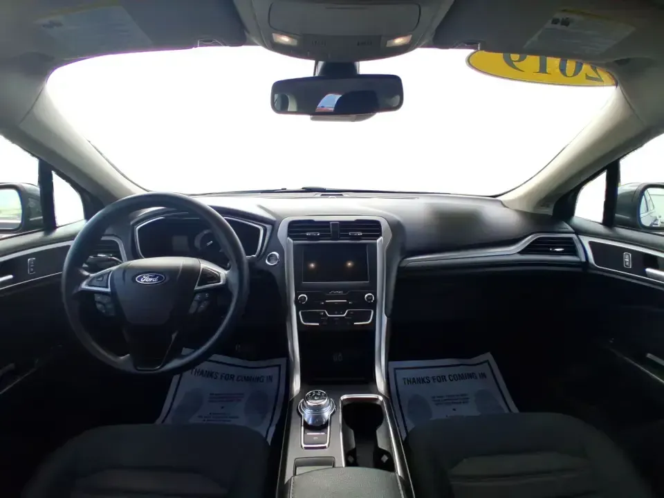 2019 Ford Fusion SE (3FA6P0H74KR) with an 2.5L L4 DOHC 16V engine, 6A transmission, located at 401 Woodman Dr, Riverside, OH, 45431, (937) 908-9800, 39.760899, -84.123421 - Need a reliable commuter sedan that can handle the daily grind from Riverside to Downtown Dayton, plus weekend runs to The Greene or a quick getaway to Carillon Historical Park? This 2019 Ford Fusion SE is built for real life-comfortable for long commutes, efficient on regular unleaded, and packed w - Photo#21