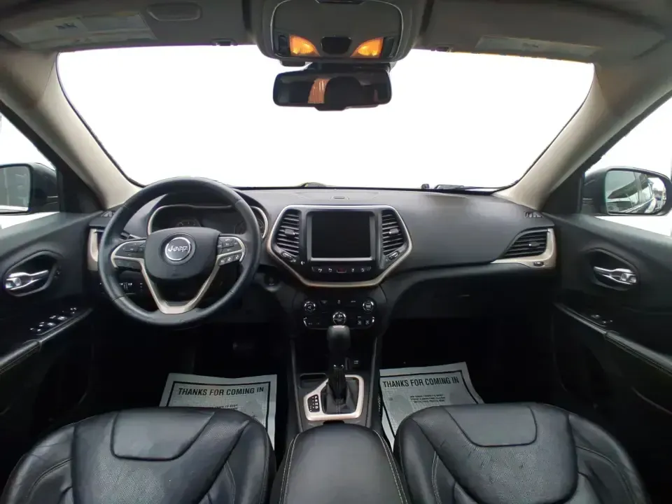 2014 Jeep Cherokee Limited (1C4PJLDS1EW) with an 3.2L V6 DOHC 24V engine, 9-Speed Automatic transmission, located at 880 E. National Road, Vandalia, OH, 45377, (937) 908-9800, 39.891918, -84.183594 - 2014 Jeep Cherokee Limited - Photo#21