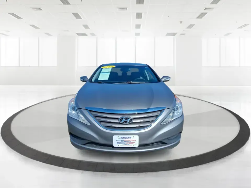 2014 Hyundai Sonata GLS (5NPEB4AC3EH) with an 2.4L I-4 gasoline direct injection engine, 6-Speed Automatic transmission, located at 1951 S Dayton Lakeview Rd., New Carlisle, OH, 45344, (937) 908-9800, 39.890999, -84.050255 - Need a dependable sedan for the daily drive to Wright-Patterson AFB, a comfortable commuter for I675 and Route 35, or an easygoing road-trip partner for weekends at Carillon Historical Park or the National Museum of the U.S. Air Force? This 2014 Hyundai Sonata GLS is built for real life in the Miami - Photo#7