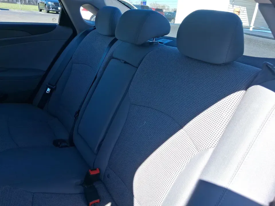 2014 Hyundai Sonata GLS (5NPEB4AC3EH) with an 2.4L I-4 gasoline direct injection engine, 6-Speed Automatic transmission, located at 1951 S Dayton Lakeview Rd., New Carlisle, OH, 45344, (937) 908-9800, 39.890999, -84.050255 - Need a dependable sedan for the daily drive to Wright-Patterson AFB, a comfortable commuter for I675 and Route 35, or an easygoing road-trip partner for weekends at Carillon Historical Park or the National Museum of the U.S. Air Force? This 2014 Hyundai Sonata GLS is built for real life in the Miami - Photo#10