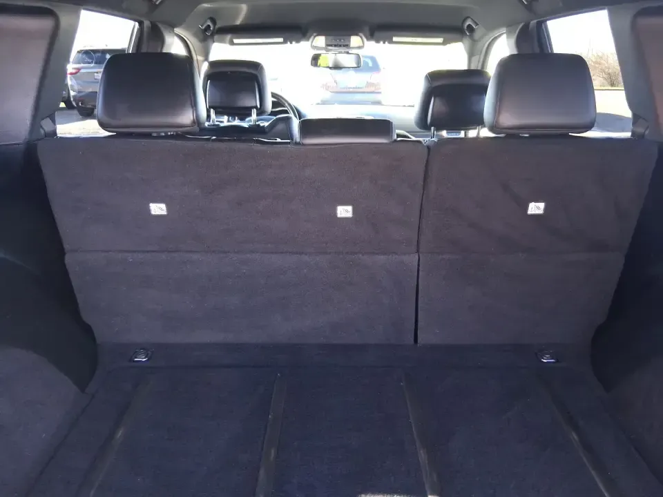 2015 Jeep Grand Cherokee Limited (1C4RJFBG5FC) with an 3.6L V6 DOHC 24V engine, 8-Speed Automatic transmission, located at 401 Woodman Dr, Riverside, OH, 45431, (937) 908-9800, 39.760899, -84.123421 - Picture your next weekend: you're loading up the family for a day at Carriage Hill MetroPark, cruising I675 with the heated steering wheel on, and still having the confidence to take the long way home when the weather turns. This 2015 Jeep Grand Cherokee Limited is built for real life in Riverside, - Photo#12