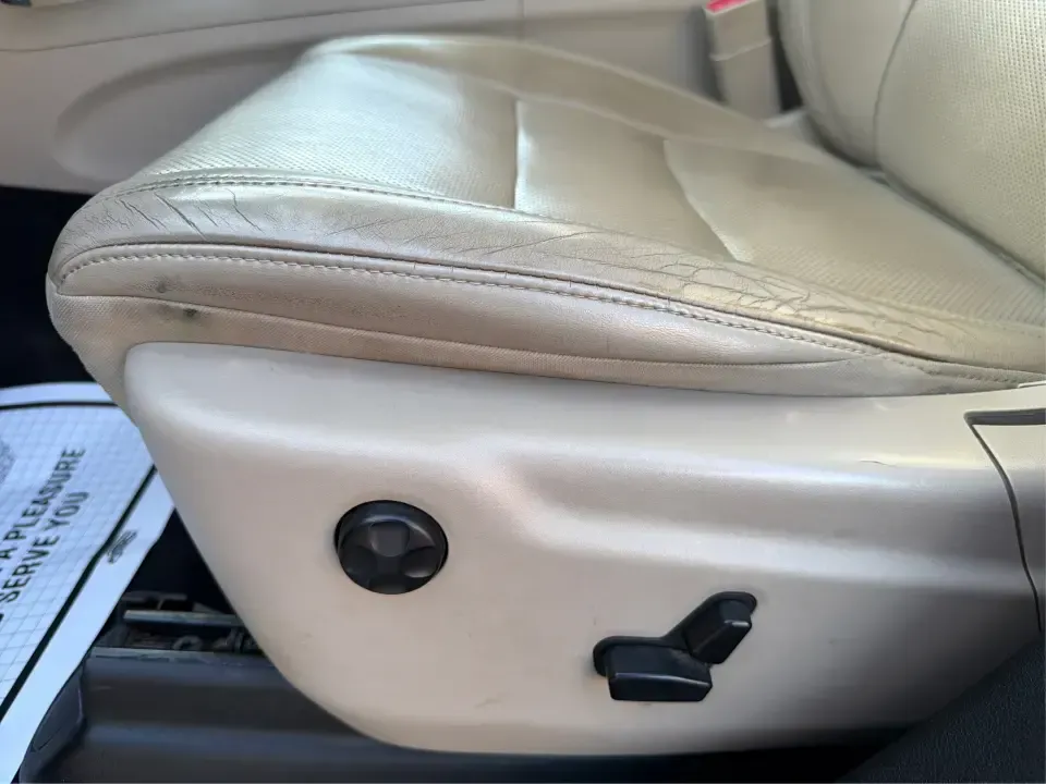 2013 Dodge Durango Citadel (1C4SDJET6DC) with an 5.7L V8 OHV 16V engine, 5-Speed Automatic transmission, located at 8750 N County Rd 25A, Piqua, OH, 45356, (937) 908-9800, 40.164391, -84.232513 - Need one SUV that can handle school drop-offs, I-75 commutes, and a loaded-up weekend trip to Indian Lake or a tailgate in Dayton-without giving up comfort or capability? This 2013 Dodge Durango Citadel in True Blue Pearlcoat is built for real-life Ohio driving, with confident 4WD/AWD traction, V8 p - Photo#18