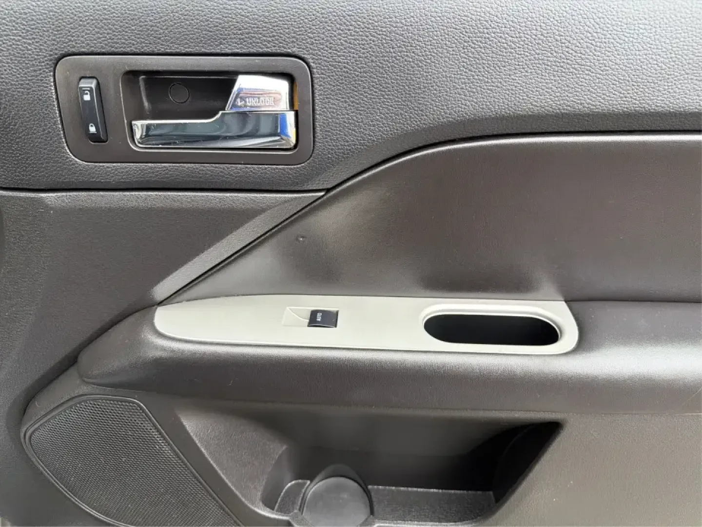 2012 Ford Fusion SEL (3FAHP0JG7CR) with an 3.0L V6 DOHC 24V engine, located at 1099 N County Rd 25A, Troy, OH, 45373, (937) 908-9800, 40.057079, -84.212883 - Need a dependable sedan that can handle the weekday commute to Dayton, quick runs up I75, and comfortable weekend drives through Miami County without draining your budget? This 2012 Ford Fusion SEL is a smart, real-world choice for drivers who want a smooth ride, confident power, and everyday practi - Photo#20