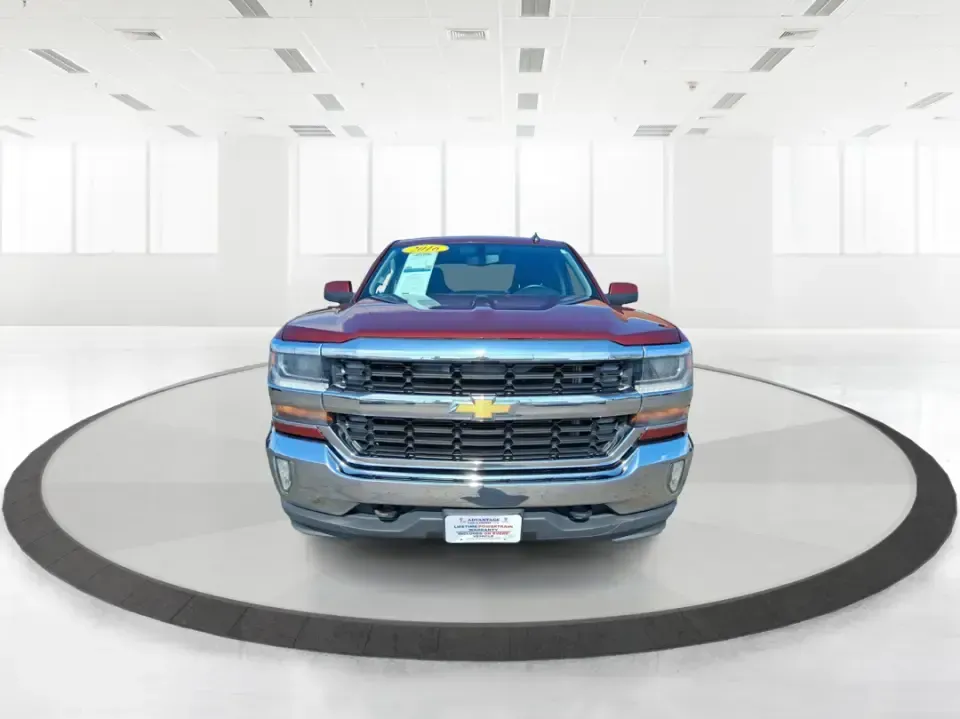 2016 Chevrolet Silverado 1500 1LT (1GCVKRECXGZ) with an EcoTec3 4.3L V-6 gasoline direct injection engine, 6A transmission, located at 8750 N County Rd 25A, Piqua, OH, 45356, (937) 908-9800, 40.164391, -84.232513 - Picture your next weekend: the truck is loaded up for a run to Indian Lake, you've got room for friends in the Double Cab, and there's still plenty of bed space for camping gear, a mower, or that Marketplace find you've been chasing. This 2016 Chevrolet Silverado 1500 1LT 4WD in eye-catching Siren R - Photo#7