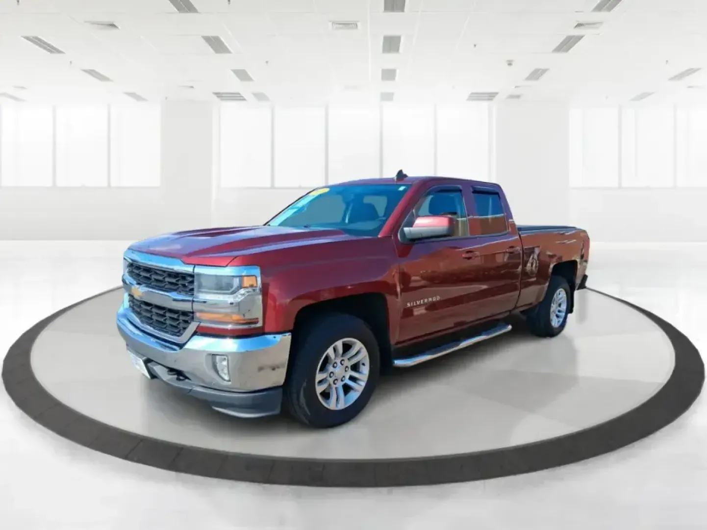 2016 Chevrolet Silverado 1500 1LT (1GCVKRECXGZ) with an EcoTec3 4.3L V-6 gasoline direct injection engine, 6A transmission, located at 8750 N County Rd 25A, Piqua, OH, 45356, (937) 908-9800, 40.164391, -84.232513 - Picture your next weekend: the truck is loaded up for a run to Indian Lake, you've got room for friends in the Double Cab, and there's still plenty of bed space for camping gear, a mower, or that Marketplace find you've been chasing. This 2016 Chevrolet Silverado 1500 1LT 4WD in eye-catching Siren R - Photo#8