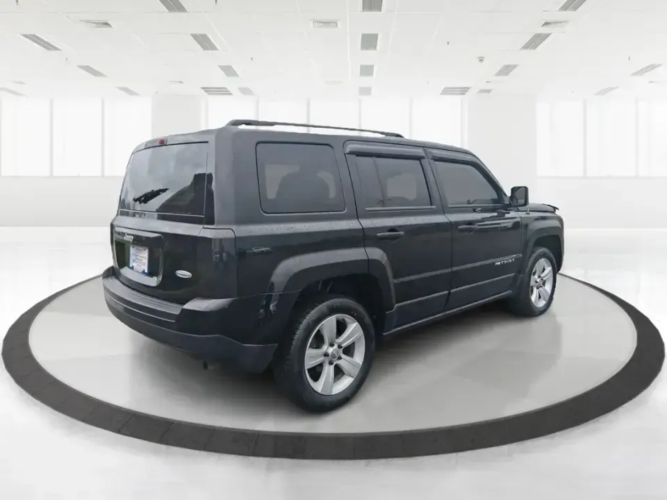 2015 Jeep Patriot Latitude (1C4NJRFB8FD) with an 2.4L I-4 DOHC engine, located at 1184 Kauffman Ave, Fairborn, OH, 45324, (937) 908-9800, 39.807072, -84.030914 - Weekend escapes, snowy school runs, and daily commutes down I75 all get easier when you've got an SUV that's ready for Ohio weather and real-life schedules. This **2015 Jeep Patriot Latitude 4WD** is a practical choice for drivers who want the Jeep look and capability without the oversized footprint - Photo#2