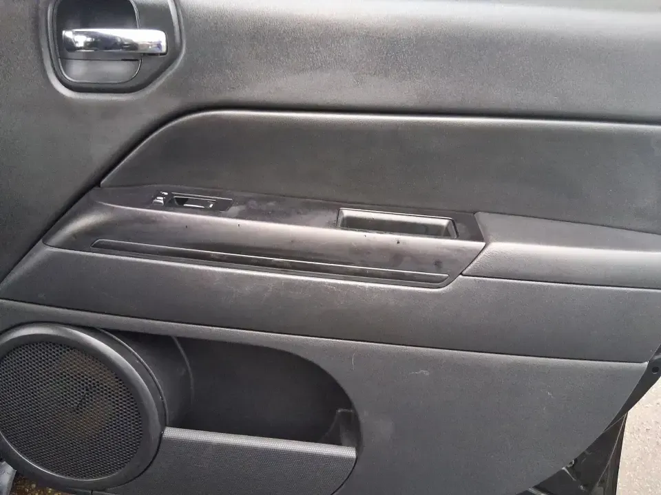 2015 Jeep Patriot Latitude (1C4NJRFB8FD) with an 2.4L I-4 DOHC engine, located at 1184 Kauffman Ave, Fairborn, OH, 45324, (937) 908-9800, 39.807072, -84.030914 - Weekend escapes, snowy school runs, and daily commutes down I75 all get easier when you've got an SUV that's ready for Ohio weather and real-life schedules. This **2015 Jeep Patriot Latitude 4WD** is a practical choice for drivers who want the Jeep look and capability without the oversized footprint - Photo#18