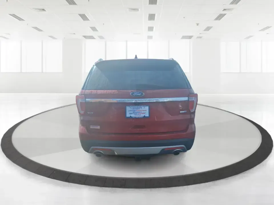 2017 Ford Explorer XLT (1FM5K8DH9HG) with an 2.3L L4 DOHC 16V engine, 6A transmission, located at 4508 South Dixie Dr, Moraine, OH, 45439, (937) 908-9800, 39.689976, -84.218452 - Weekend road trips to Caesar Creek, daily school drop-offs, or a comfortable commute down I75-this 2017 Ford Explorer XLT is built for real life in the Miami Valley. With three-row versatility, confident capability, and practical comfort, it's a smart choice for growing families, active couples, and - Photo#3