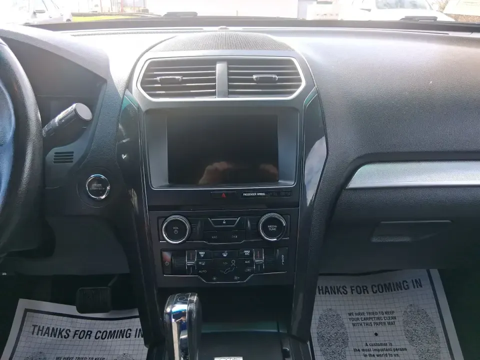 2017 Ford Explorer XLT (1FM5K8DH9HG) with an 2.3L L4 DOHC 16V engine, 6A transmission, located at 4508 South Dixie Dr, Moraine, OH, 45439, (937) 908-9800, 39.689976, -84.218452 - Weekend road trips to Caesar Creek, daily school drop-offs, or a comfortable commute down I75-this 2017 Ford Explorer XLT is built for real life in the Miami Valley. With three-row versatility, confident capability, and practical comfort, it's a smart choice for growing families, active couples, and - Photo#13