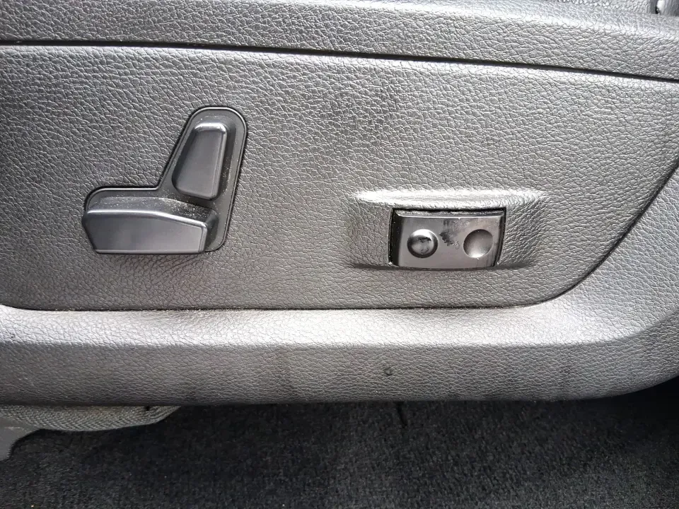 2014 Ram 1500 Sport (1C6RR7MT6ES) with an HEMI 5.7L V-8 variable valve control engine, 6-Speed Automatic transmission, located at 401 Woodman Dr, Riverside, OH, 45431, (937) 908-9800, 39.760899, -84.123421 - Need a truck that can handle weekday work, weekend getaways, and everything Ohio weather throws at you? This Flame Red Clearcoat 2014 Ram 1500 Sport Crew Cab 4WD is built for real life-hauling project supplies to a home in Riverside, towing toys for a day near Eastwood MetroPark, or loading up the f - Photo#17