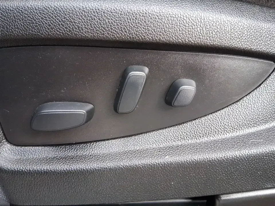 2017 Chevrolet Silverado 1500 2LT (3GCUKREH9HG) with an 4.3L V6 OHV 12V engine, 6A transmission, located at 401 Woodman Dr, Riverside, OH, 45431, (937) 908-9800, 39.760899, -84.123421 - Need a truck that can handle weekday work runs, weekend projects, and spontaneous road trips out toward Caesar Creek or up I75 without feeling like a compromise? This 2017 Chevrolet Silverado 1500 2LT Crew Cab 4WD is built for real life in the Miami Valley-roomy enough for friends or family, strong - Photo#17