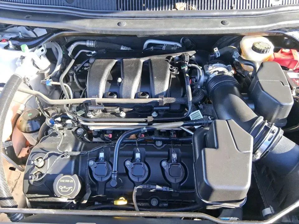 2018 Ford Explorer XLT (1FM5K7D80JG) with an EcoBoost 2.3L I-4 gasoline direct injection engine, 6A transmission, located at 1099 N County Rd 25A, Troy, OH, 45373, (937) 908-9800, 40.057079, -84.212883 - Pack up the kids, cue up your favorite playlist, and point the hood toward a weekend getaway-this 2018 Ford Explorer XLT is the kind of SUV that fits real life in Troy, Ohio. Whether you're shuttling to practice, commuting up I75, or planning a day trip to Charleston Falls Preserve, the Explorer's r - Photo#11