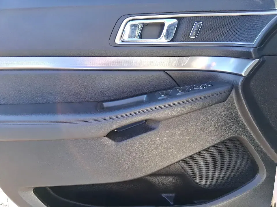 2018 Ford Explorer XLT (1FM5K7D80JG) with an EcoBoost 2.3L I-4 gasoline direct injection engine, 6A transmission, located at 1099 N County Rd 25A, Troy, OH, 45373, (937) 908-9800, 40.057079, -84.212883 - Pack up the kids, cue up your favorite playlist, and point the hood toward a weekend getaway-this 2018 Ford Explorer XLT is the kind of SUV that fits real life in Troy, Ohio. Whether you're shuttling to practice, commuting up I75, or planning a day trip to Charleston Falls Preserve, the Explorer's r - Photo#19