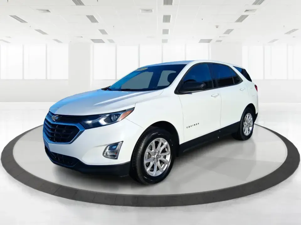 2018 Chevrolet Equinox LS (3GNAXHEV0JS) with an 1.5L I-4 gasoline direct injection engine, 6A transmission, located at 1951 S Dayton Lakeview Rd., New Carlisle, OH, 45344, (937) 908-9800, 39.890999, -84.050255 - 2018 Chevrolet Equinox LS - Photo#8