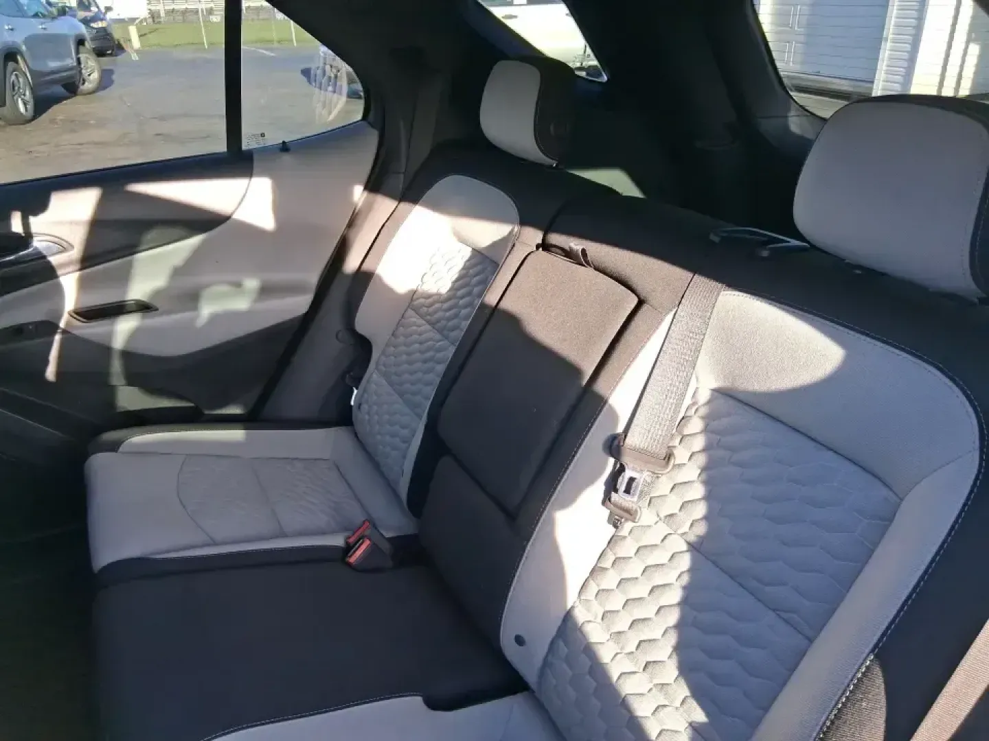 2018 Chevrolet Equinox LS (3GNAXHEV0JS) with an 1.5L I-4 gasoline direct injection engine, 6A transmission, located at 1951 S Dayton Lakeview Rd., New Carlisle, OH, 45344, (937) 908-9800, 39.890999, -84.050255 - Picture your next Ohio weekend: groceries and sports gear loaded up, the kids comfortable in back, and you're cruising from New Carlisle to Dayton or Springfield with a small SUV that's easy to park, confident on I70, and efficient enough for daily commuting. This 2018 Chevrolet Equinox LS is built - Photo#10