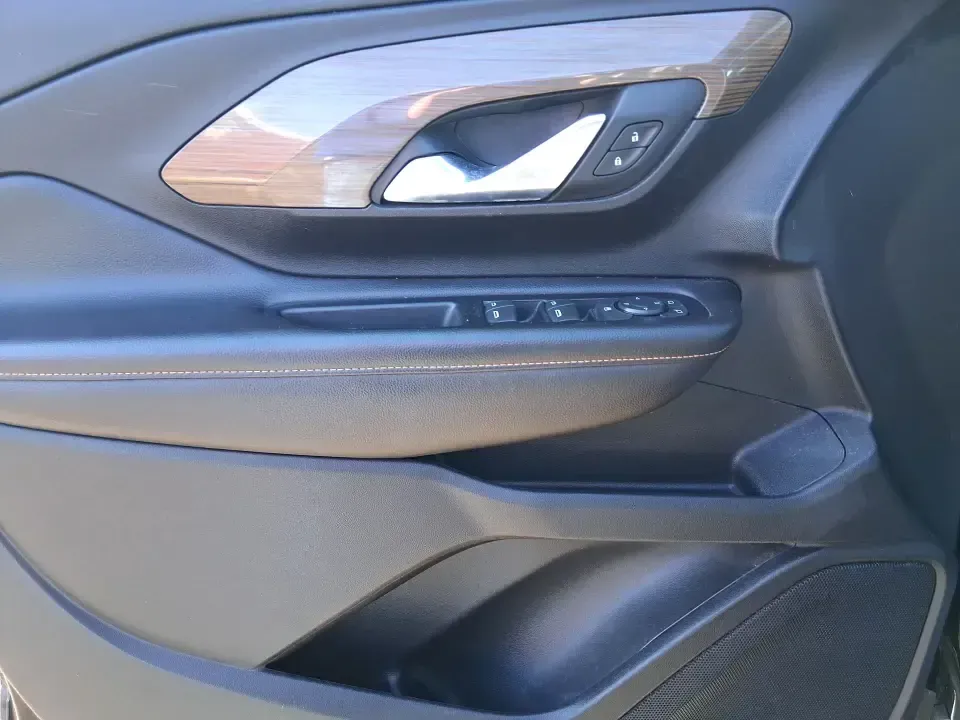 2018 GMC Terrain SLE (3GKALMEV3JL) with an 1.4L L4 DOHC 16V TURBO engine, 6A transmission, located at 1184 Kauffman Ave, Fairborn, OH, 45324, (937) 908-9800, 39.807072, -84.030914 - 2018 GMC Terrain SLE - Photo#19