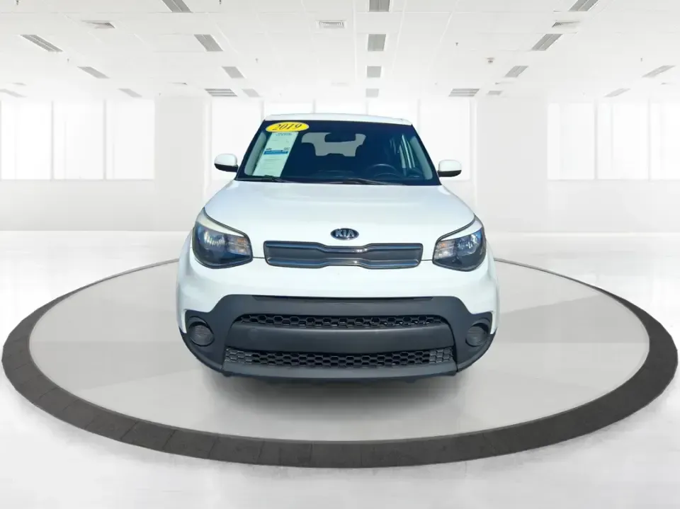 2019 Kia Soul Base 6M (KNDJN2A20K7) with an 1.6L L4 DOHC 16V engine, 6M transmission, located at 1230 East Main St, Xenia, OH, 45385, (937) 908-9800, 39.688026, -83.910172 - Need a practical commuter that's easy to park in downtown Xenia, roomy enough for groceries and sports gear, and ready for quick weekend runs out toward Caesar Creek? This 2019 Kia Soul Base is built for real-life Ohio driving-whether you're heading up US-35 toward Dayton for work, cruising to local - Photo#7