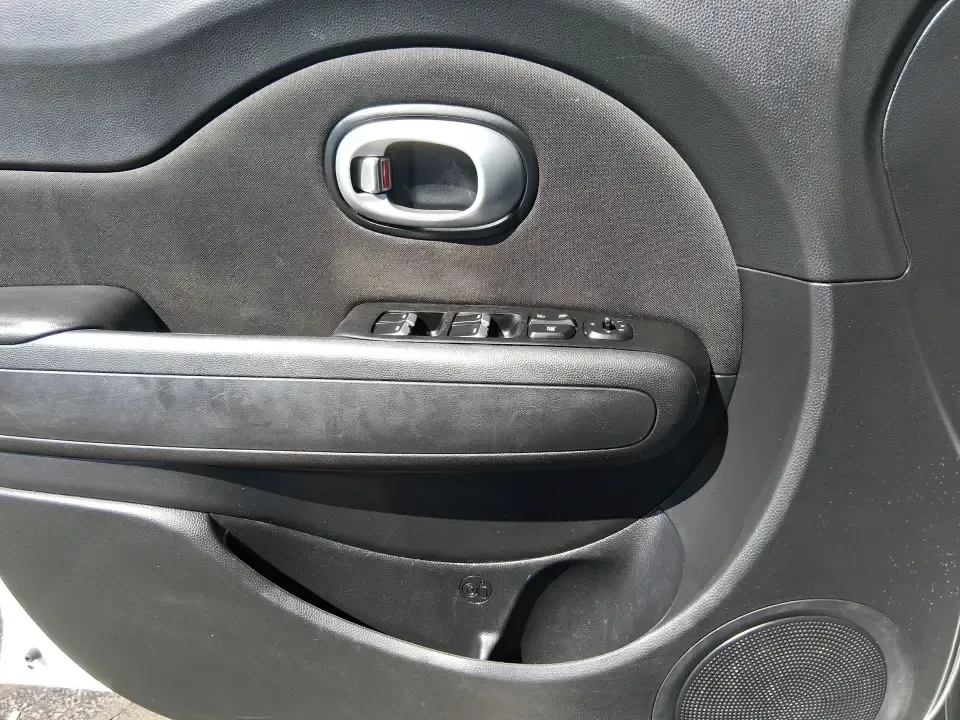 2019 Kia Soul Base 6M (KNDJN2A20K7) with an 1.6L L4 DOHC 16V engine, 6M transmission, located at 1230 East Main St, Xenia, OH, 45385, (937) 908-9800, 39.688026, -83.910172 - Need a practical commuter that's easy to park in downtown Xenia, roomy enough for groceries and sports gear, and ready for quick weekend runs out toward Caesar Creek? This 2019 Kia Soul Base is built for real-life Ohio driving-whether you're heading up US-35 toward Dayton for work, cruising to local - Photo#17