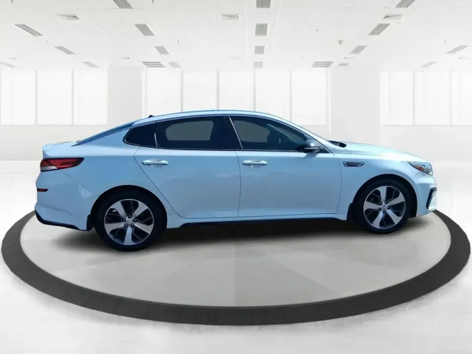 2019 Kia Optima S (5XXGT4L35KG) with an Theta II 2.4L I-4 gasoline direct injection engine, 6A transmission, located at 1099 N County Rd 25A, Troy, OH, 45373, (937) 908-9800, 40.057079, -84.212883 - Picture your next week going smoother: a comfortable, efficient sedan that makes the daily commute up I75, quick school drop-offs, and weekend runs to Dayton feel easy-without stretching your budget. This 2019 Kia Optima S is built for real life in Troy, Ohio, offering the space and technology busy - Photo#1