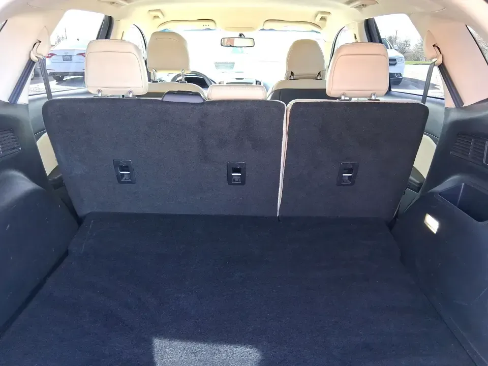 2017 Ford Edge SEL (2FMPK3J92HB) with an 2.0L L4 DOHC 16V engine, 6A transmission, located at 1099 N County Rd 25A, Troy, OH, 45373, (937) 908-9800, 40.057079, -84.212883 - Load up the family, point the hood toward I75, and make every errand or weekend getaway feel easier in this 2017 Ford Edge SEL-an SUV that's sized just right for school drop-offs, long commutes to Dayton, and quick escapes to places like Charleston Falls Preserve or a Saturday stroll around the Troy - Photo#11