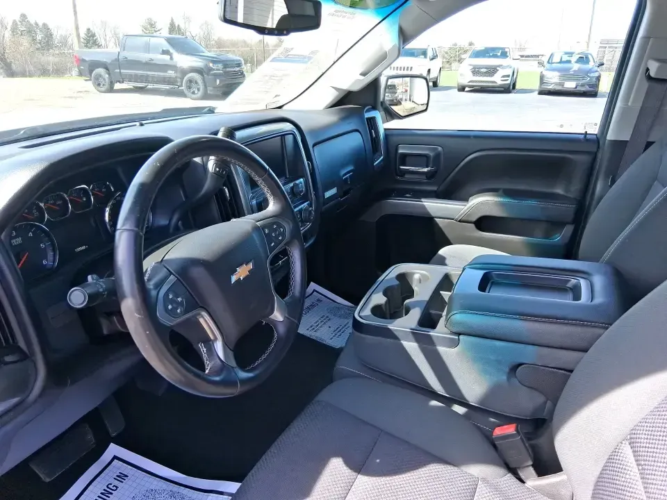 2016 Chevrolet Silverado 1500 1LT (1GCVKREC0GZ) with an EcoTec3 4.3L V-6 gasoline direct injection engine, 6A transmission, located at 4508 South Dixie Dr, Moraine, OH, 45439, (937) 908-9800, 39.689976, -84.218452 - Need a truck that can handle weekday work runs, weekend projects, and Ohio weather without flinching? This 2016 Chevrolet Silverado 1500 1LT Double Cab in Silver Ice Metallic is built for real life in Moraine-whether you're hauling supplies for a home upgrade, towing for a camping trip, or simply wa - Photo#9