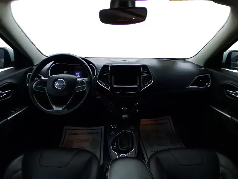 2019 Jeep Cherokee Limited 4x4 (1C4PJMDX5KD) with an 3.2L V6 DOHC 24V engine, 9A transmission, located at 1184 Kauffman Ave, Fairborn, OH, 45324, (937) 908-9800, 39.807072, -84.030914 - Load up the family, point the hood toward the next weekend getaway, and let the road decide the plan-this 2019 Jeep Cherokee Limited 4x4 is built for real-life Ohio driving, from rainy school runs to spontaneous trips up I75. With confident 4x4 capability, a smooth 9-speed automatic, and a strong 3. - Photo#21