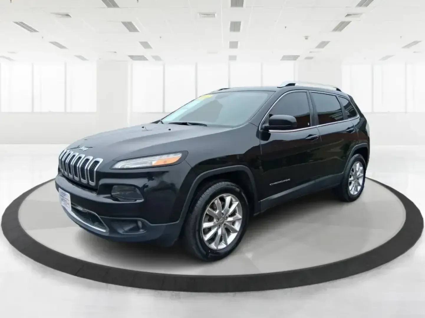 2015 Jeep Cherokee Limited (1C4PJMDBXFW) with an 2.4L L4 DOHC 16V engine, 9-Speed Automatic transmission, located at 401 Woodman Dr, Riverside, OH, 45431, (937) 908-9800, 39.760899, -84.123421 - Need one vehicle that can handle the weekday grind and still feel ready for a last-minute getaway? This 2015 Jeep Cherokee Limited 4WD in Brilliant Black Crystal Pearlcoat is built for Riverside life-comfortable for daily commutes, confident in Ohio weather, and versatile enough for road trips, socc - Photo#8