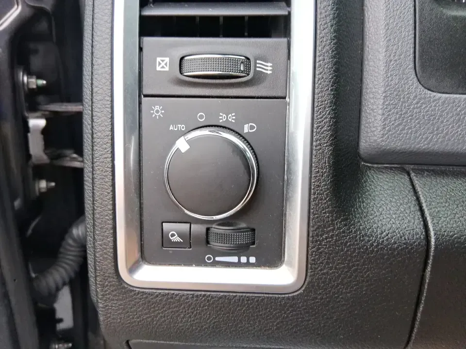 2019 Ram 1500 SLT Crew Cab 4x4 5'7 Box (1C6RR7LT2KS) with an 5.7L V8 OHV 16V engine, 8A transmission, located at 1099 N County Rd 25A, Troy, OH, 45373, (937) 908-9800, 40.057079, -84.212883 - Weekend projects, lake days, and long Midwest road trips all get easier when you've got a truck that can haul, tow, and still keep everyone comfortable. This **2019 Ram 1500 SLT Crew Cab 4x4 (5'7-in box)** is built for real life in **Troy, Ohio**-whether you're loading up gear for a day at **Hobart - Photo#16